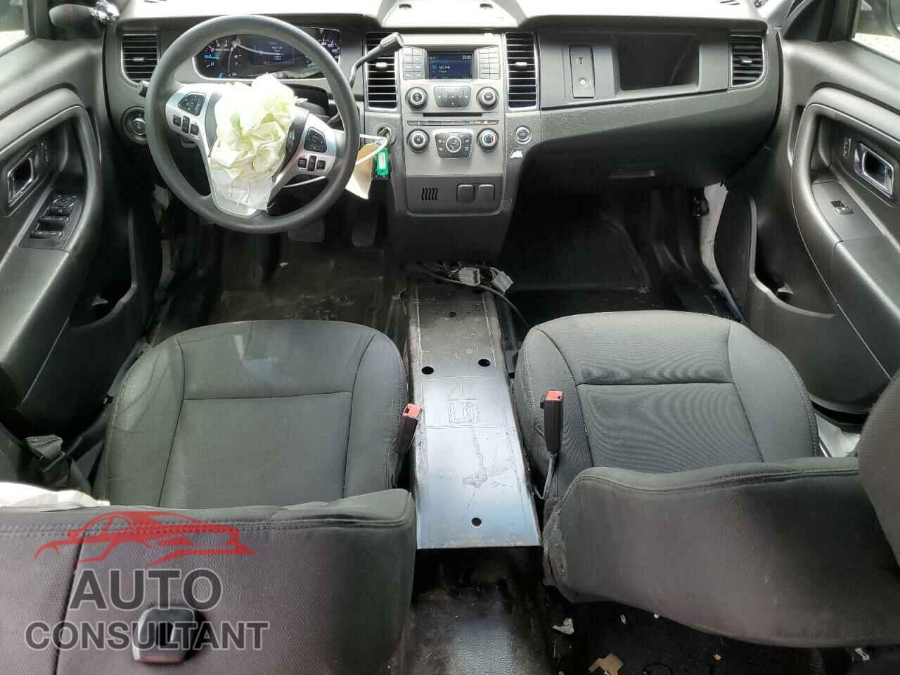 FORD TAURUS 2019 - 1FAHP2L85KG108237