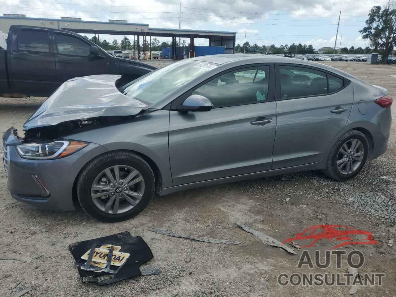 HYUNDAI ELANTRA 2018 - KMHD84LF1JU628544