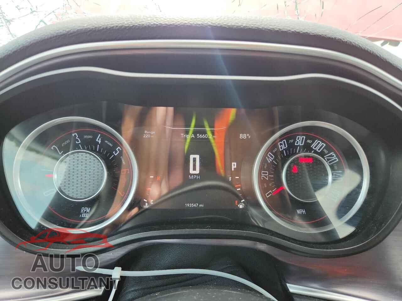 DODGE CHALLENGER 2015 - 2C3CDZAT9FH906123