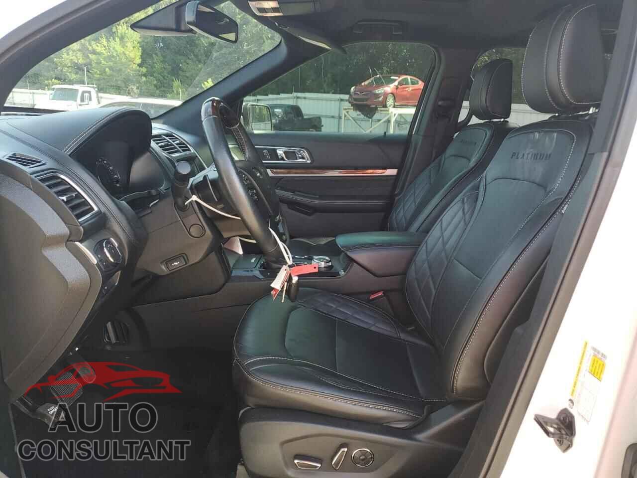 FORD EXPLORER 2018 - 1FM5K8HT9JGB97591