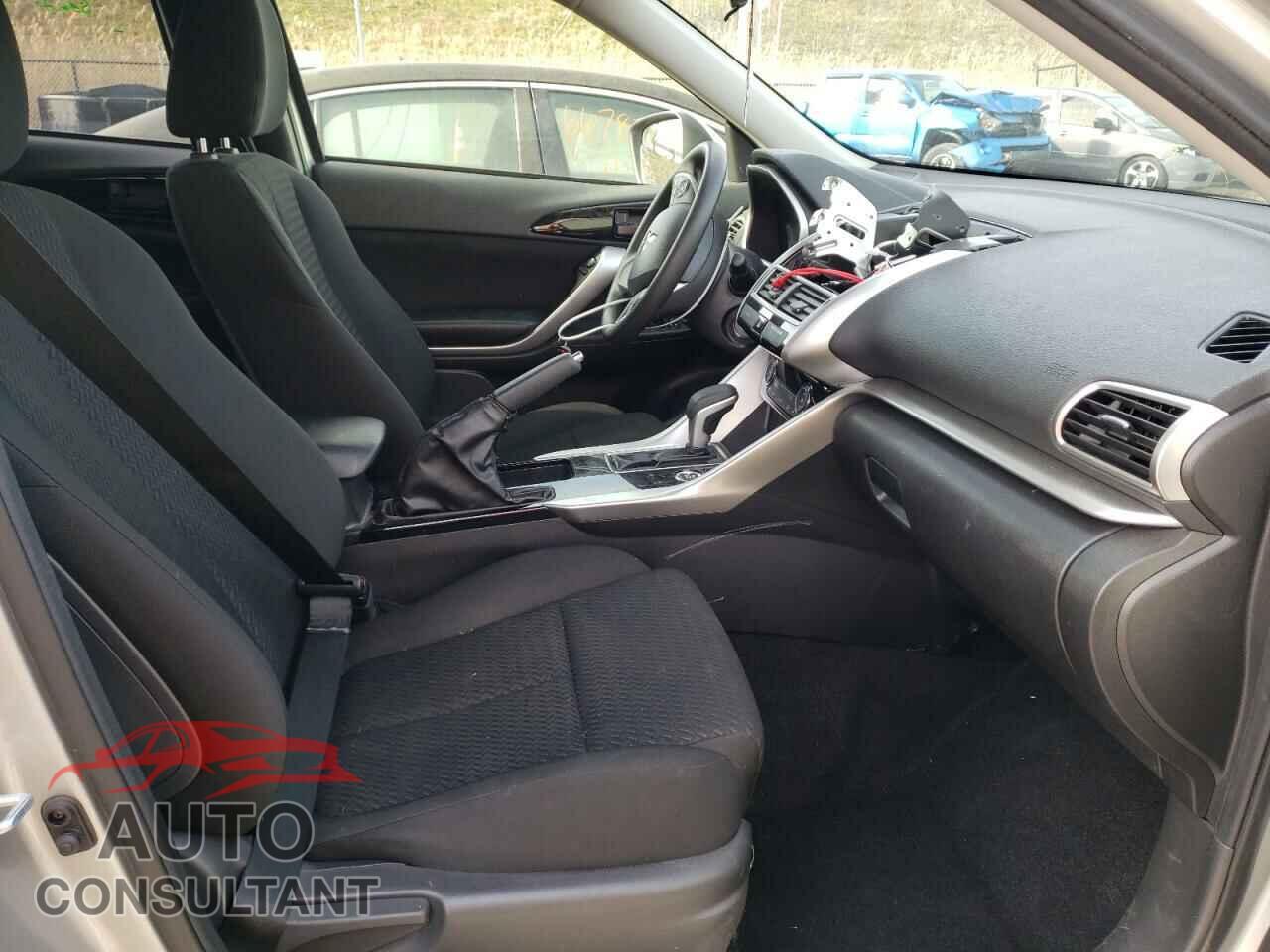 MITSUBISHI ECLIPSE 2019 - JA4AT3AA0KZ046232