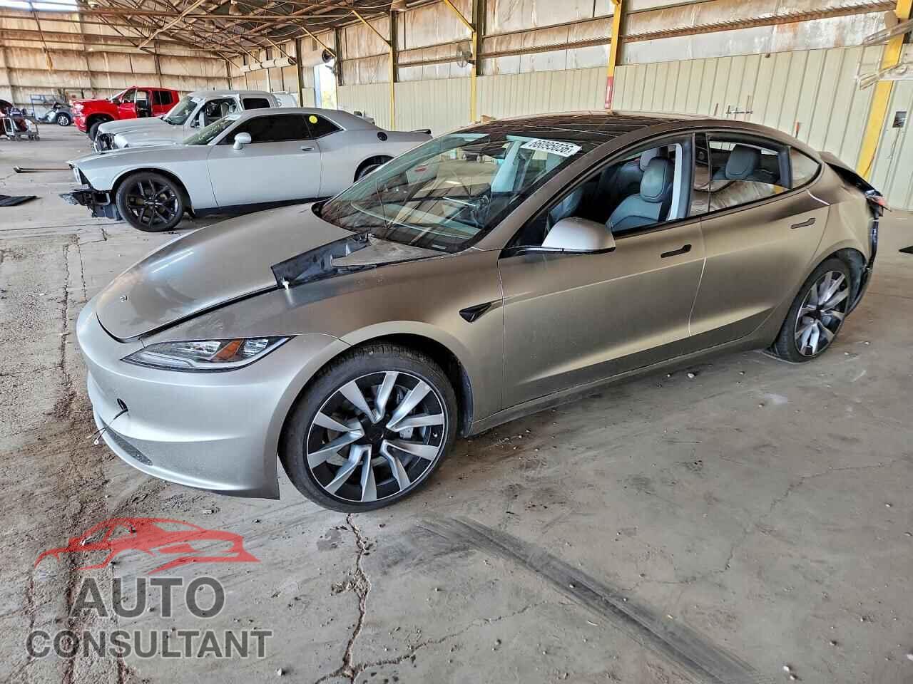 TESLA MODEL 3 2025 - 5YJ3E1EA0SF006651