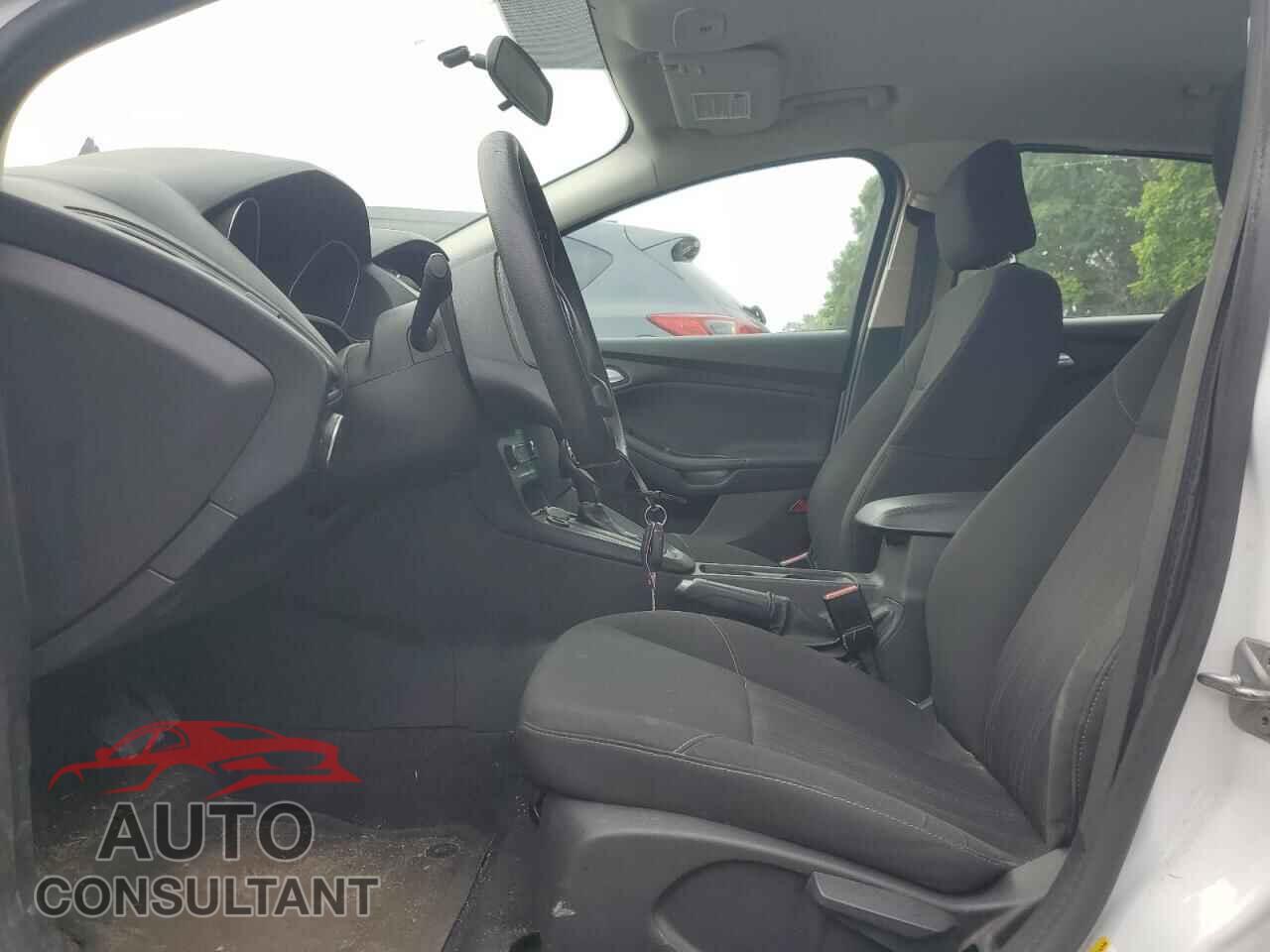 FORD FOCUS 2016 - 1FADP3F27GL228776