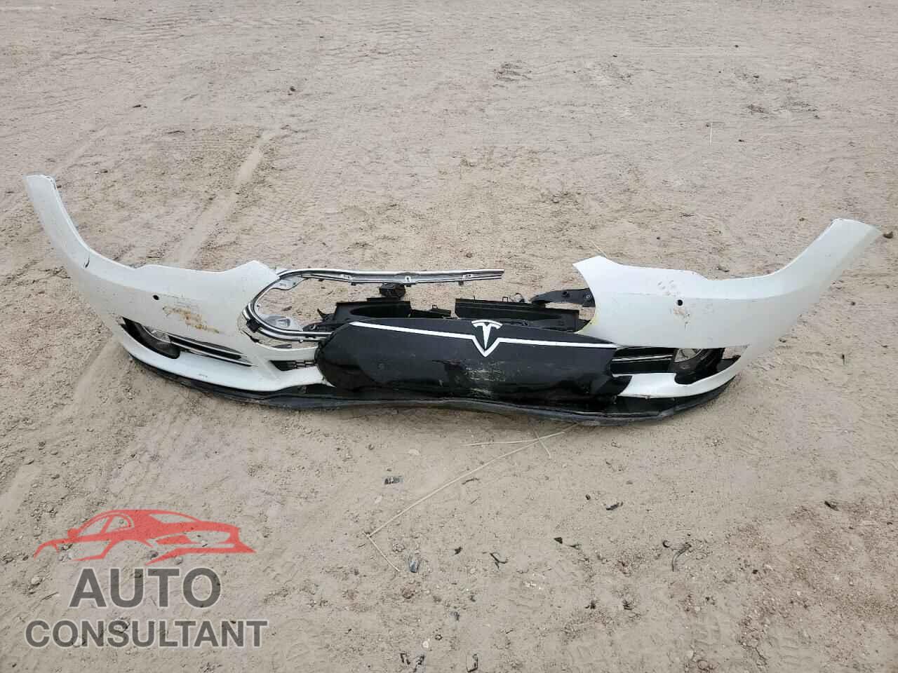 TESLA MODEL S 2015 - 5YJSA1E28FF103618