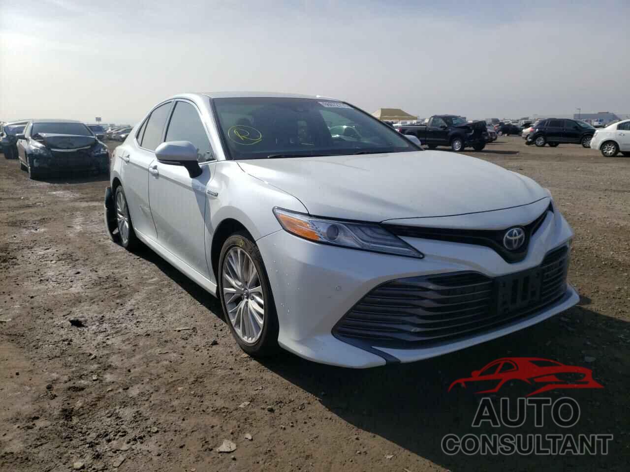 TOYOTA CAMRY 2018 - 4T1B21HK4JU006386