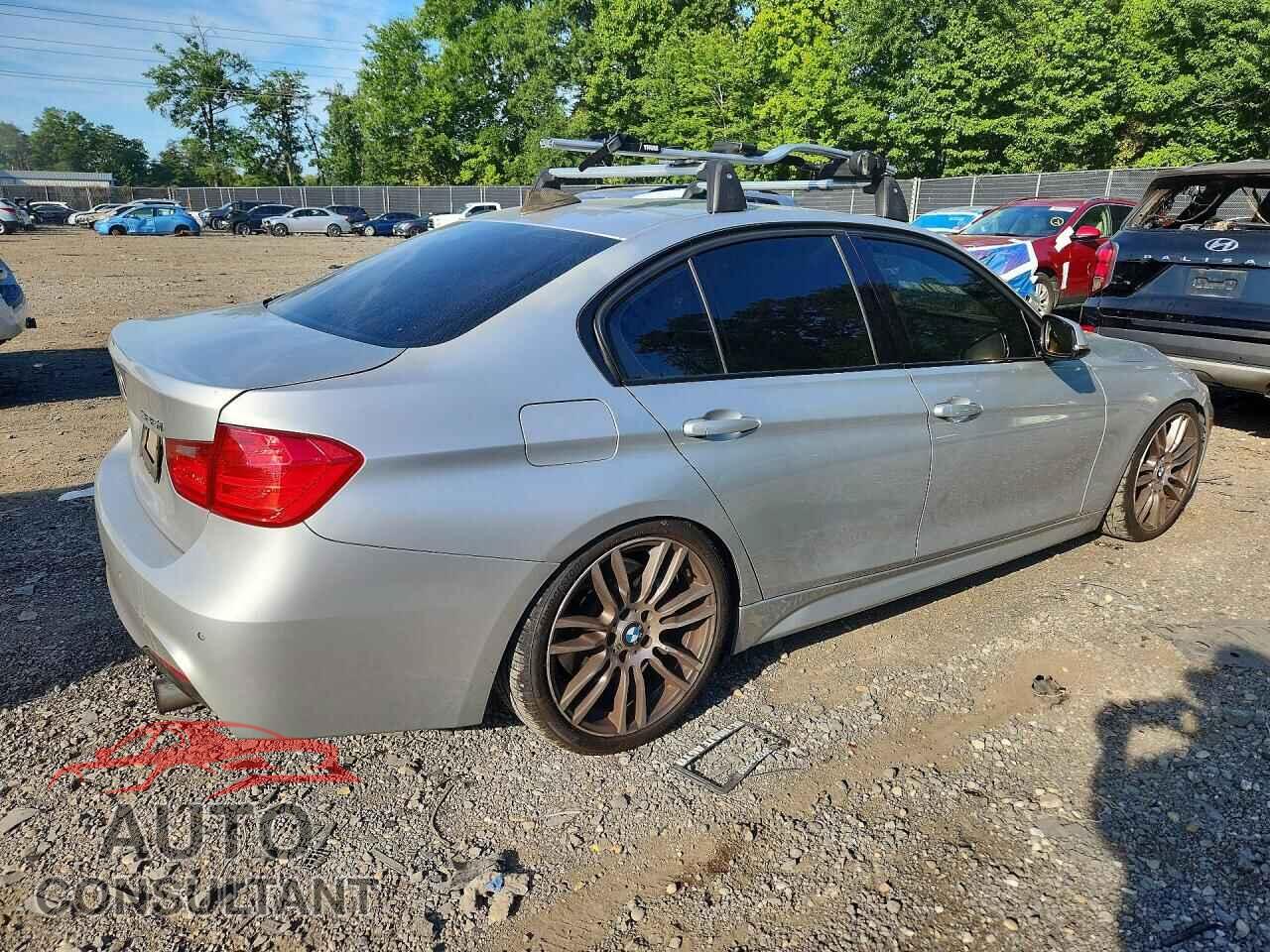 BMW 3 SERIES 2013 - WBA3A9C58DF475837