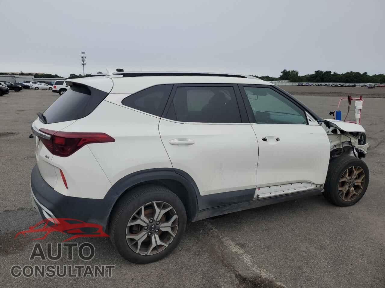 KIA SELTOS 2021 - KNDERCAA2M7067247