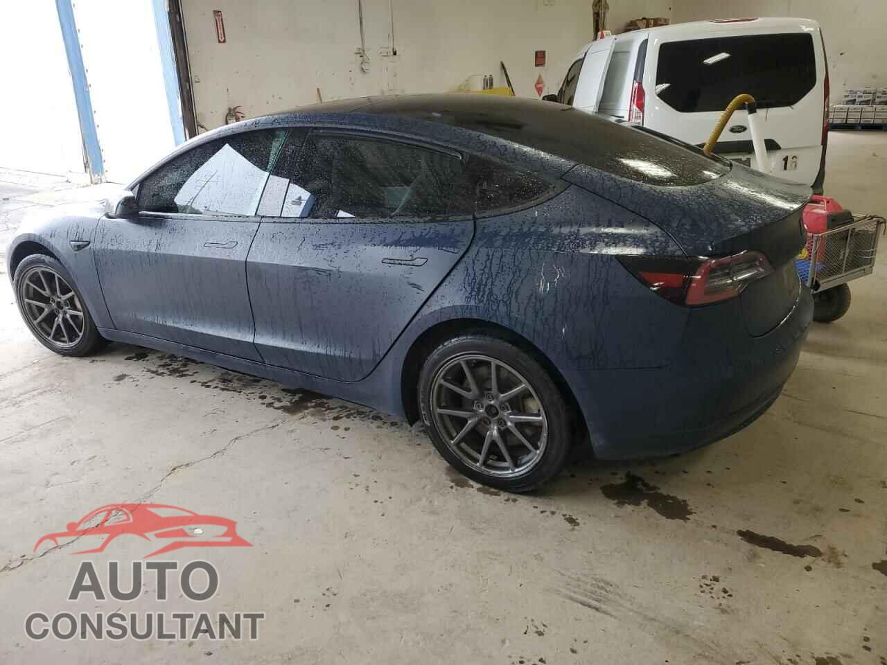 TESLA MODEL 3 2018 - 5YJ3E1EB9JF099225
