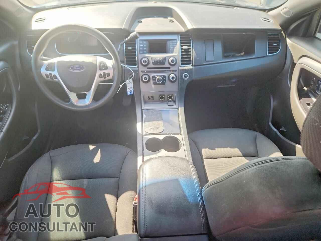 FORD TAURUS 2017 - 1FAHP2L82HG117860