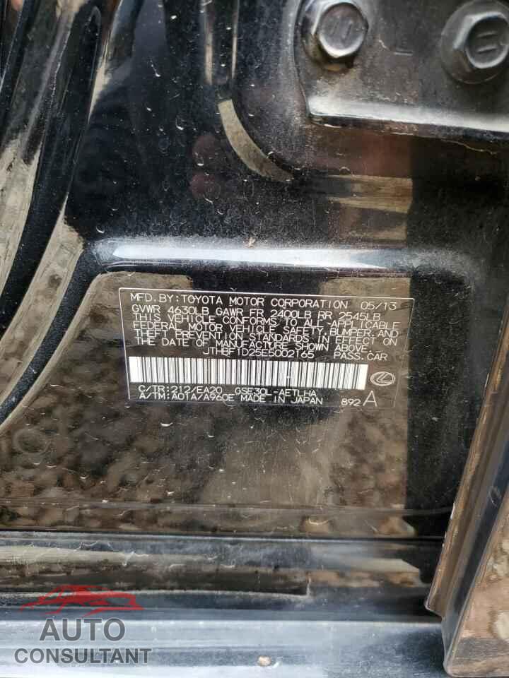 LEXUS IS 2014 - JTHBF1D25E5002165