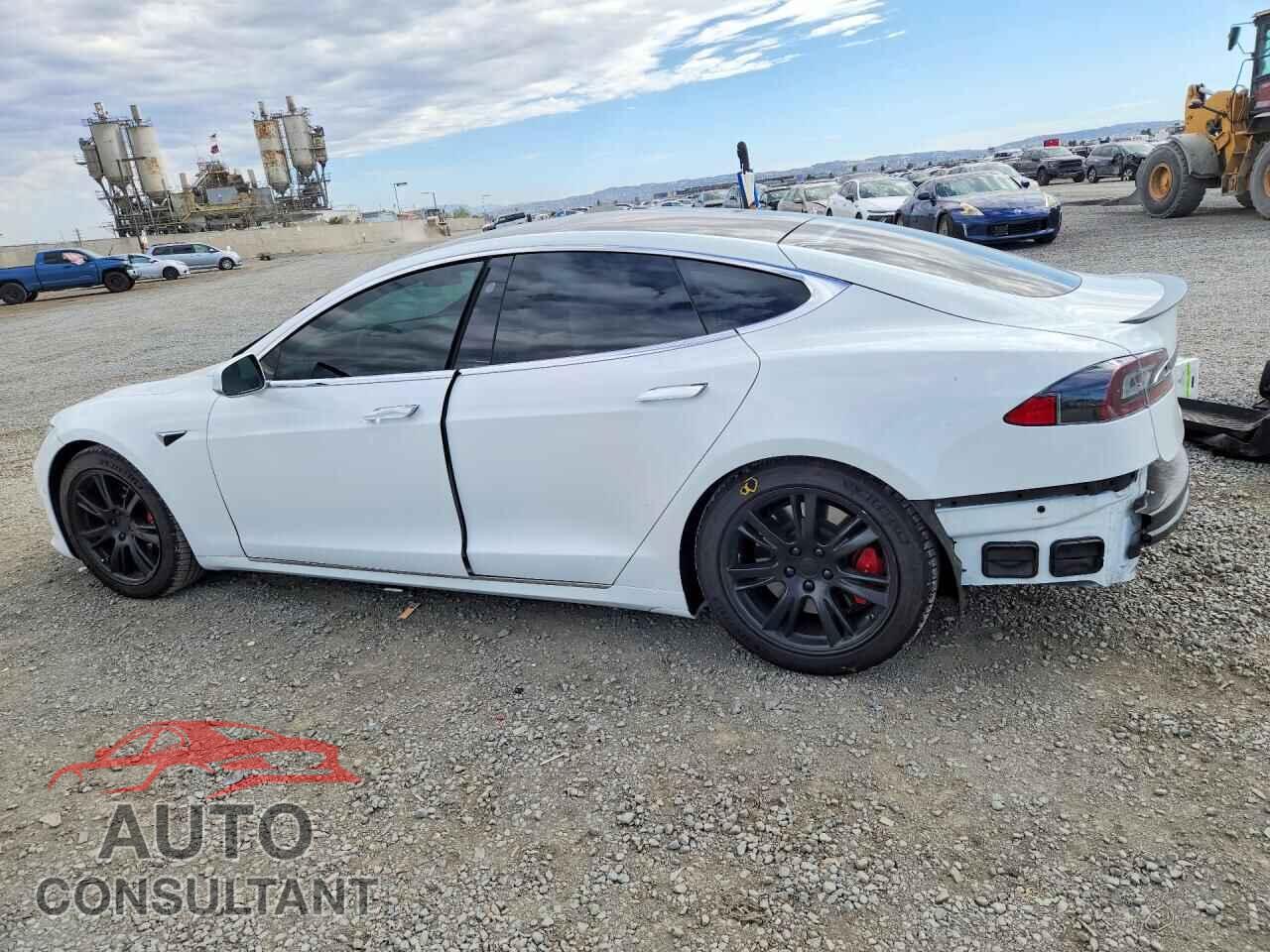 TESLA MODEL S 2020 - 5YJSA1E48LF415841