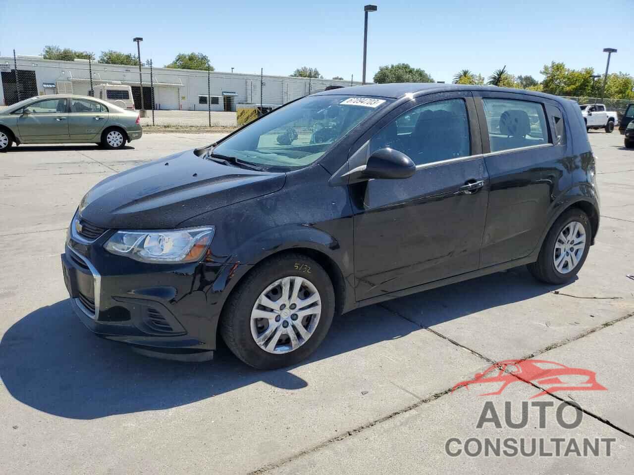 CHEVROLET SONIC 2019 - 1G1JG6SB8K4136043