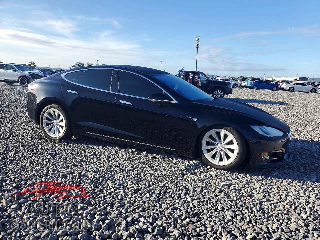 TESLA MODEL S 2018 - 5YJSA1E25JF293984