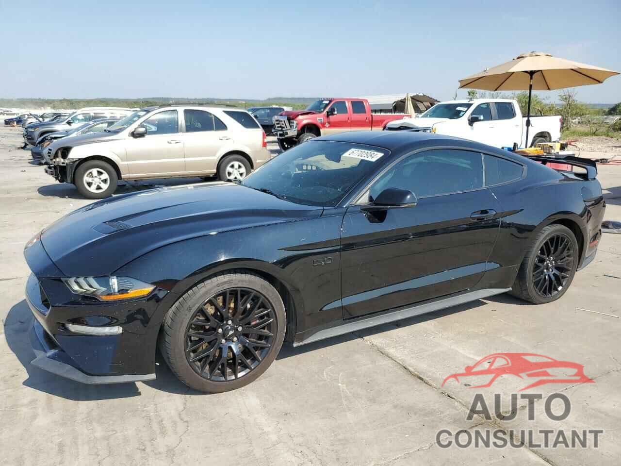 FORD MUSTANG 2019 - 1FA6P8CFXK5140296