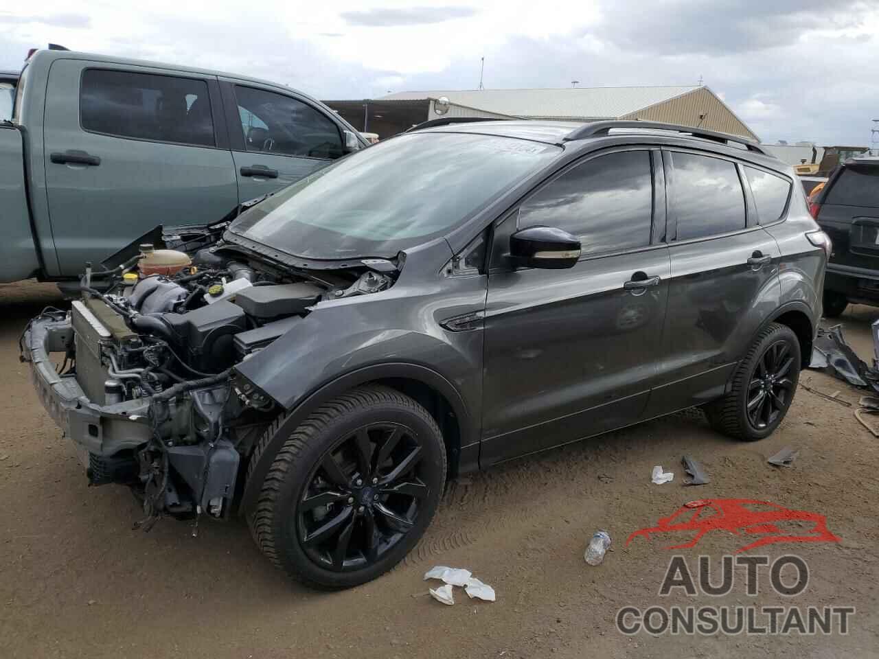 FORD ESCAPE 2017 - 1FMCU9J95HUD53546