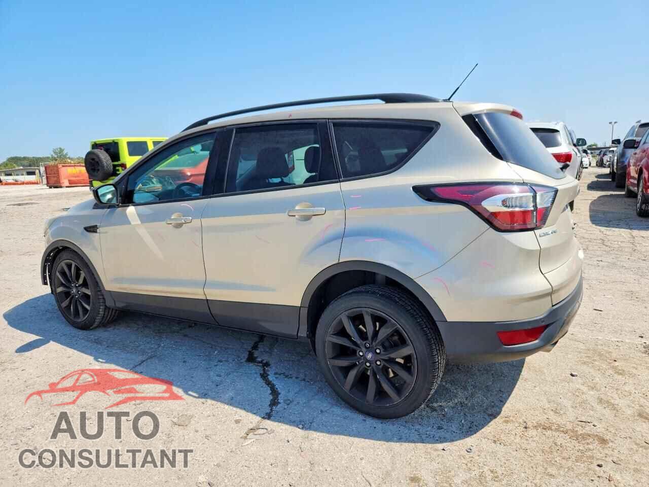 FORD ESCAPE 2017 - 1FMCU0GD7HUE44096