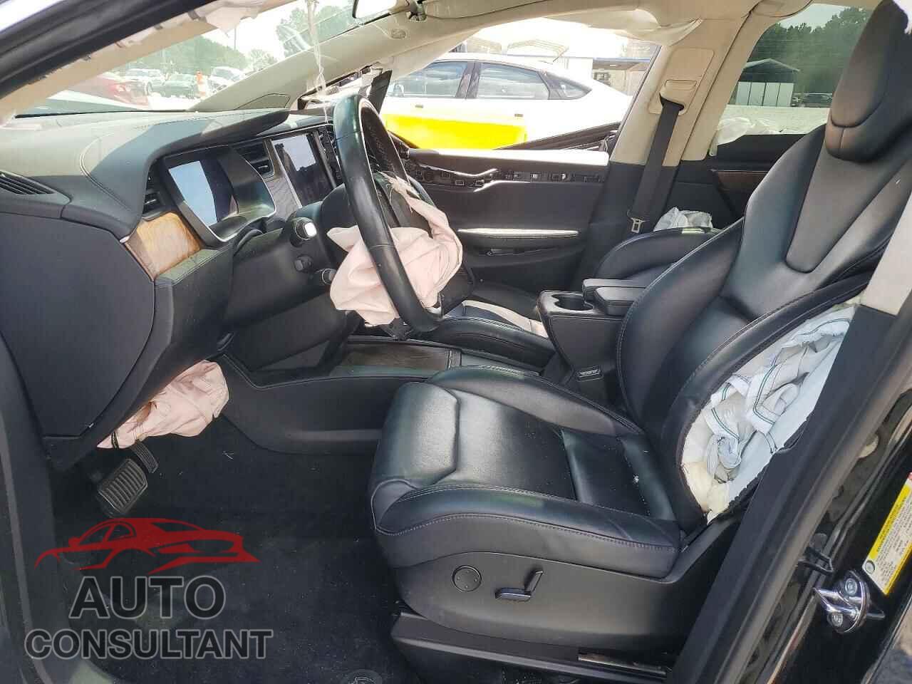 TESLA MODEL X 2018 - 5YJXCBE21JF127144
