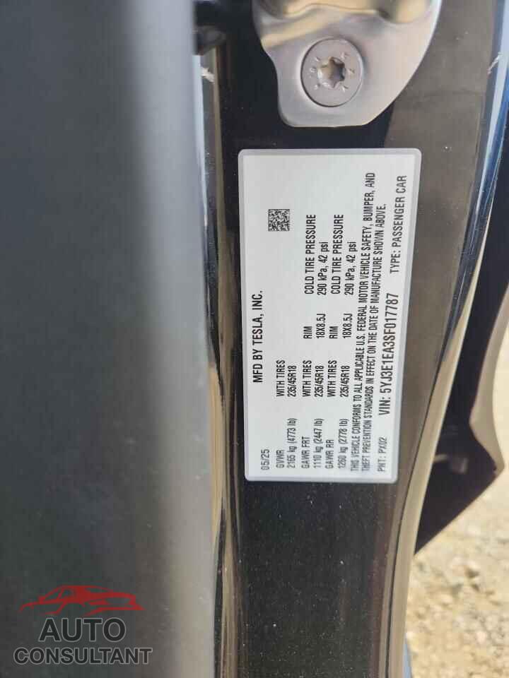 TESLA MODEL 3 2025 - 5YJ3E1EA3SF017787