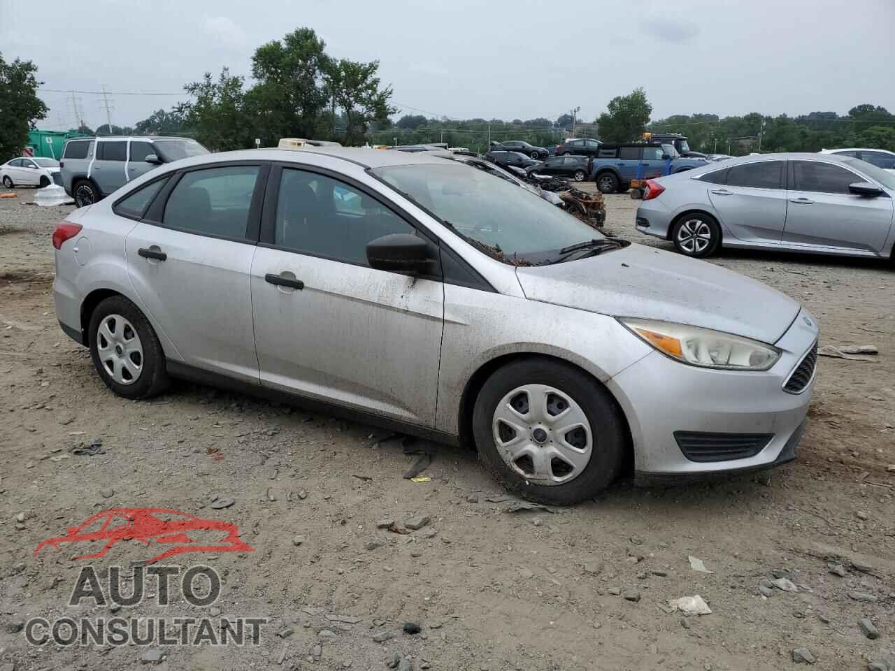 FORD FOCUS 2015 - 1FADP3E25FL280035