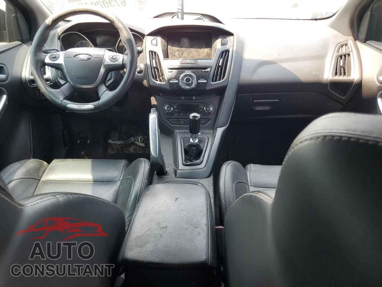 FORD FOCUS 2013 - 1FADP3L92DL317524