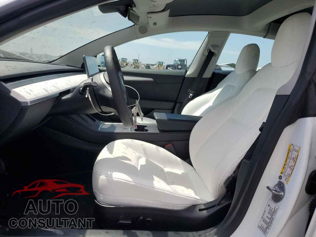 TESLA MODEL 3 2021 - 5YJ3E1EB2MF975489