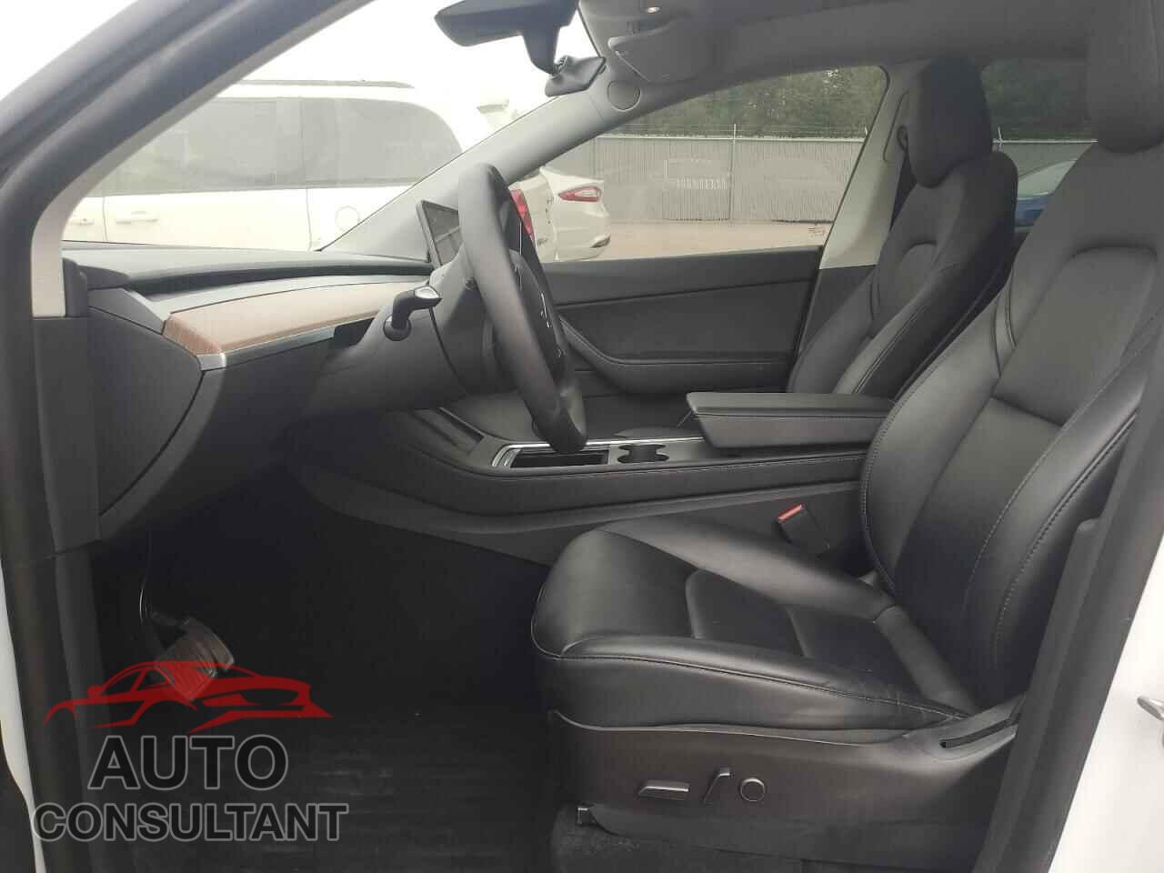 TESLA MODEL Y 2022 - 7SAYGDEE9NF514144