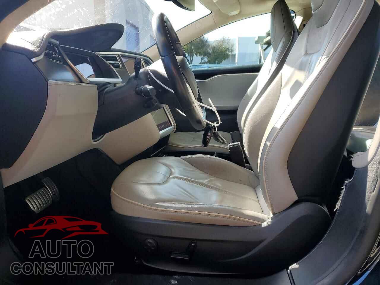 TESLA MODEL S 2013 - 5YJSA1CP7DFP07205