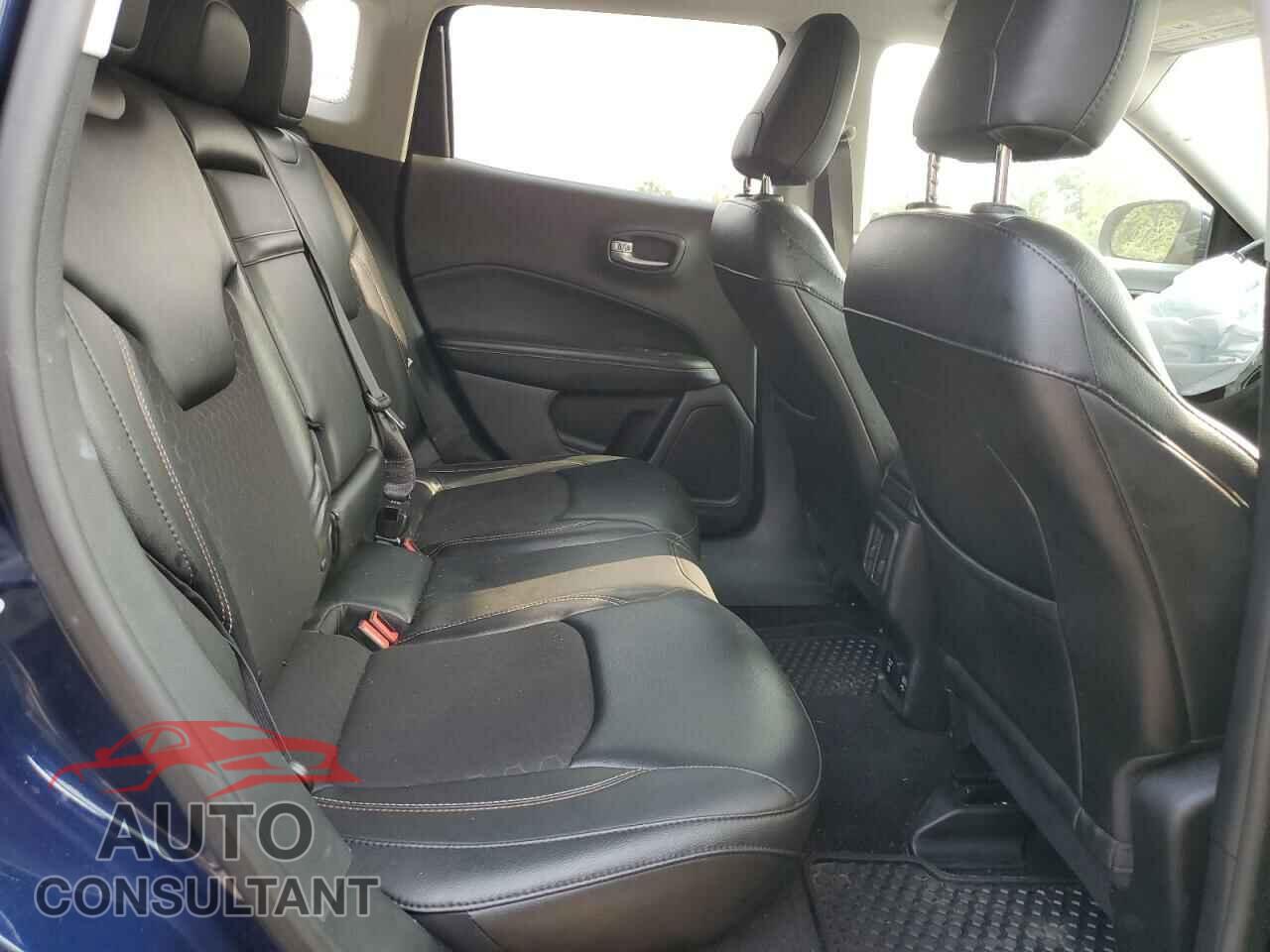 JEEP COMPASS 2018 - 3C4NJDBB4JT481528
