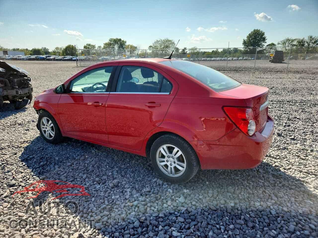 CHEVROLET SONIC 2013 - 1G1JC5SG6D4172995