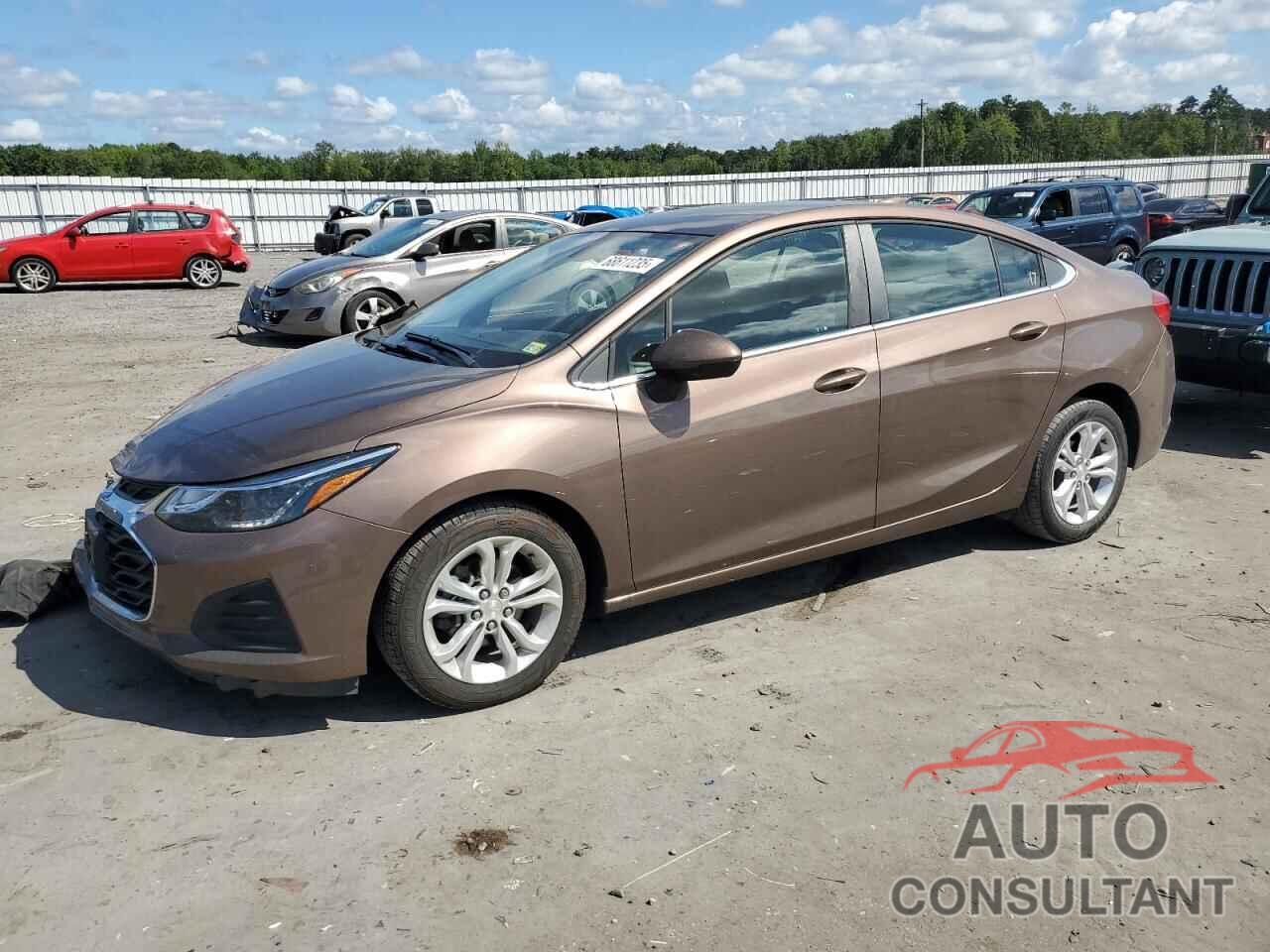CHEVROLET CRUZE 2019 - 1G1BE5SM8K7131834