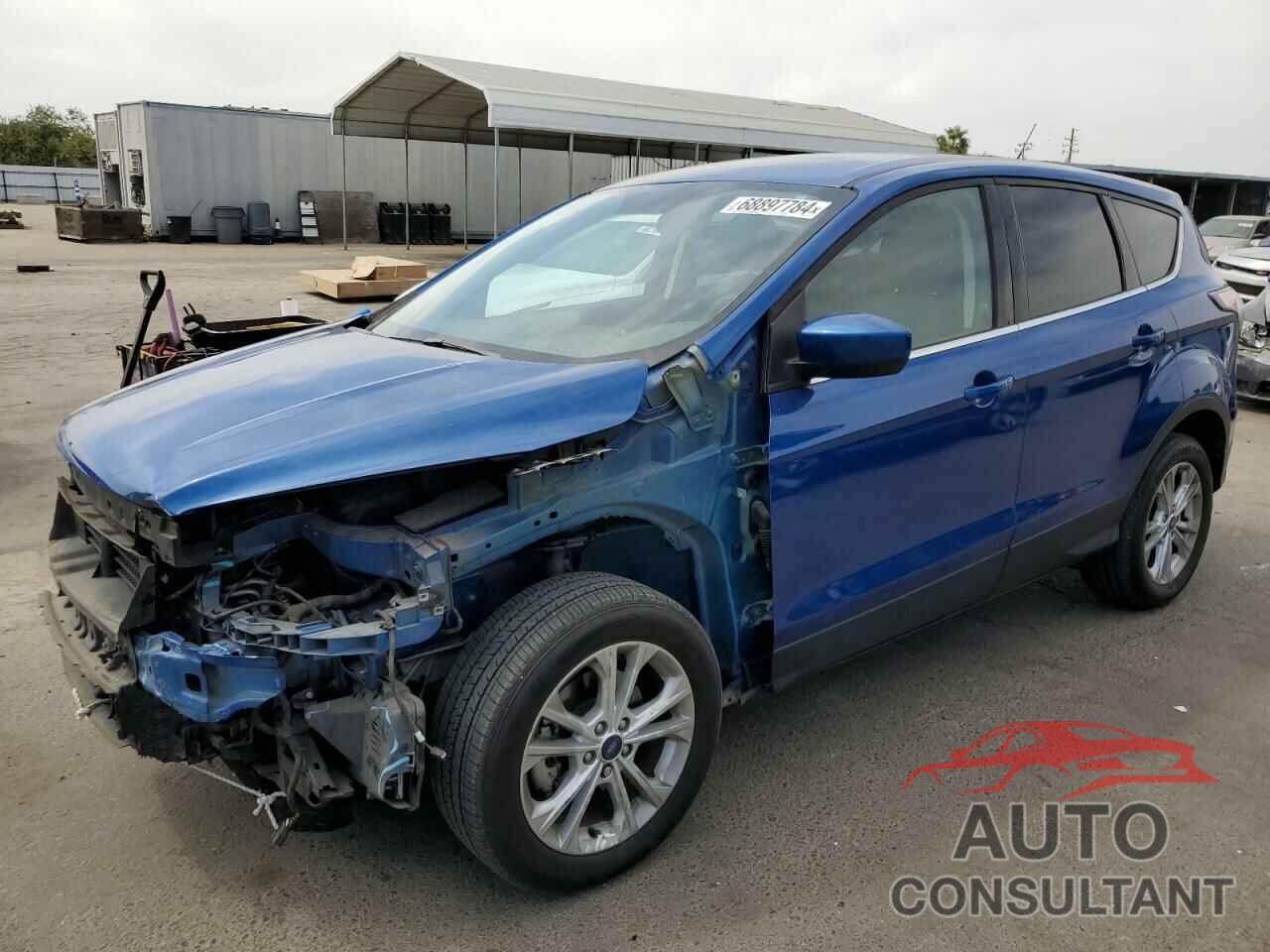 FORD ESCAPE 2017 - 1FMCU0GD8HUA15310