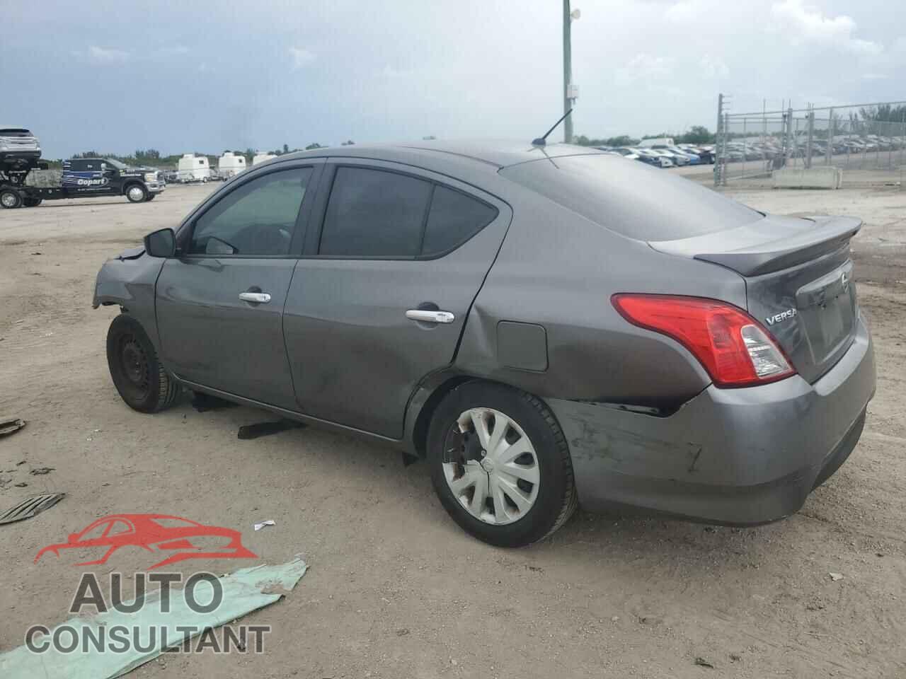 NISSAN VERSA 2019 - 3N1CN7AP3KL816874