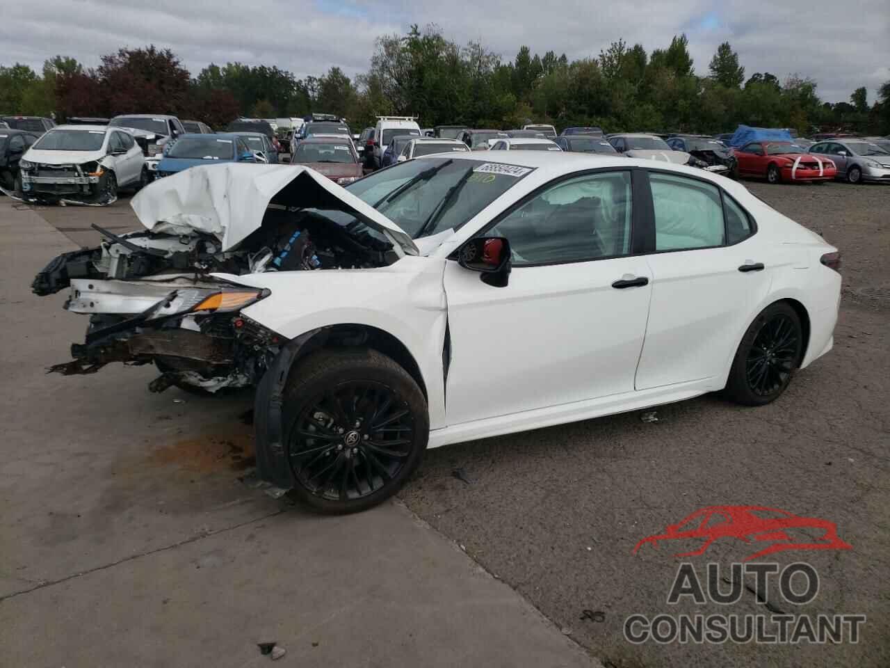 TOYOTA CAMRY 2021 - 4T1G11AK5MU470813