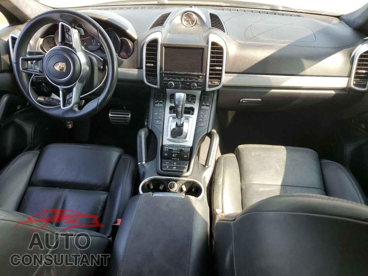 PORSCHE CAYENNE 2016 - WP1AD2A27GLA77069