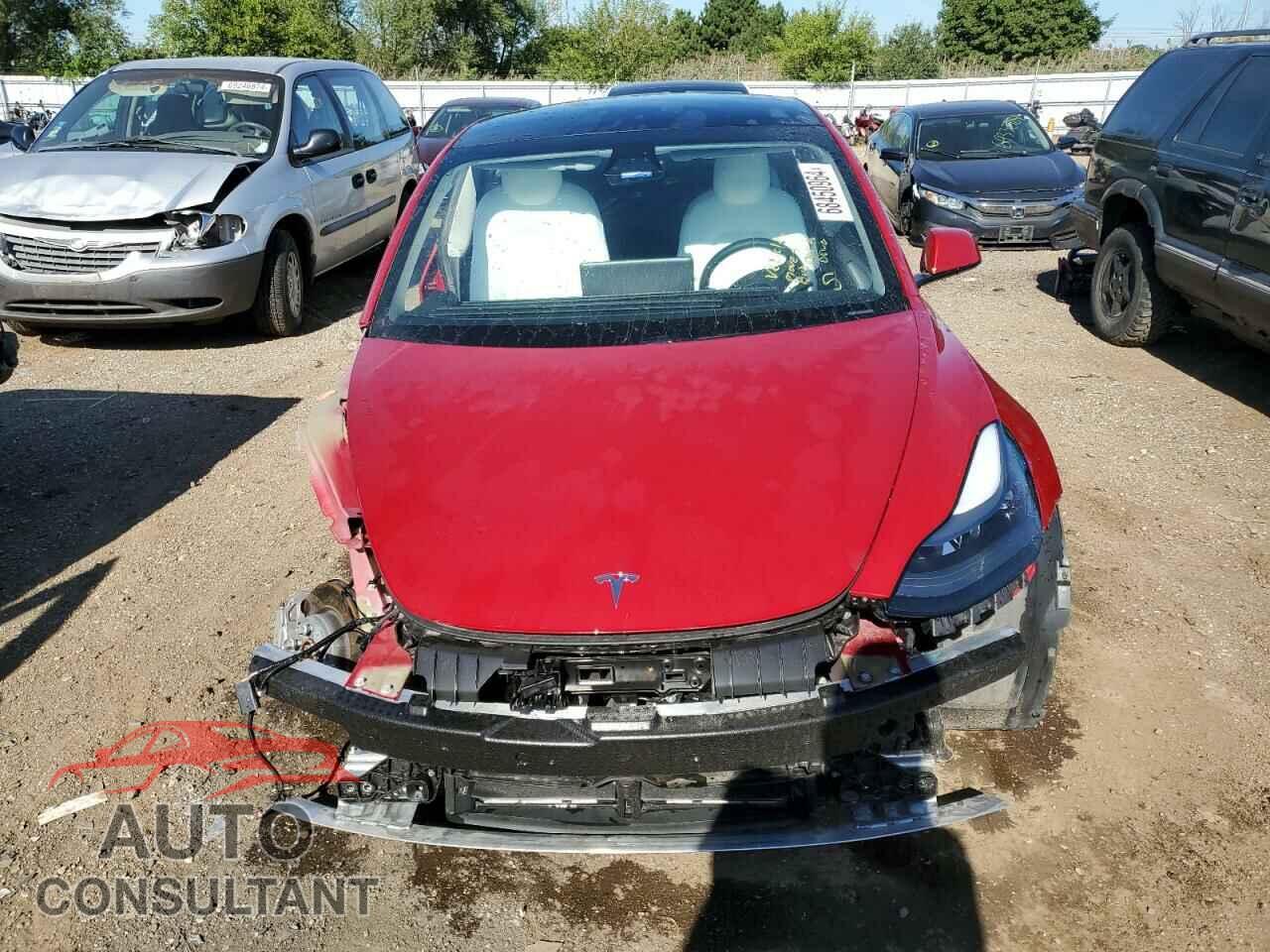 TESLA MODEL 3 2021 - 5YJ3E1EA4MF081582