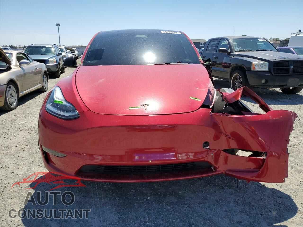 TESLA MODEL Y 2021 - 5YJYGDEE2MF270218