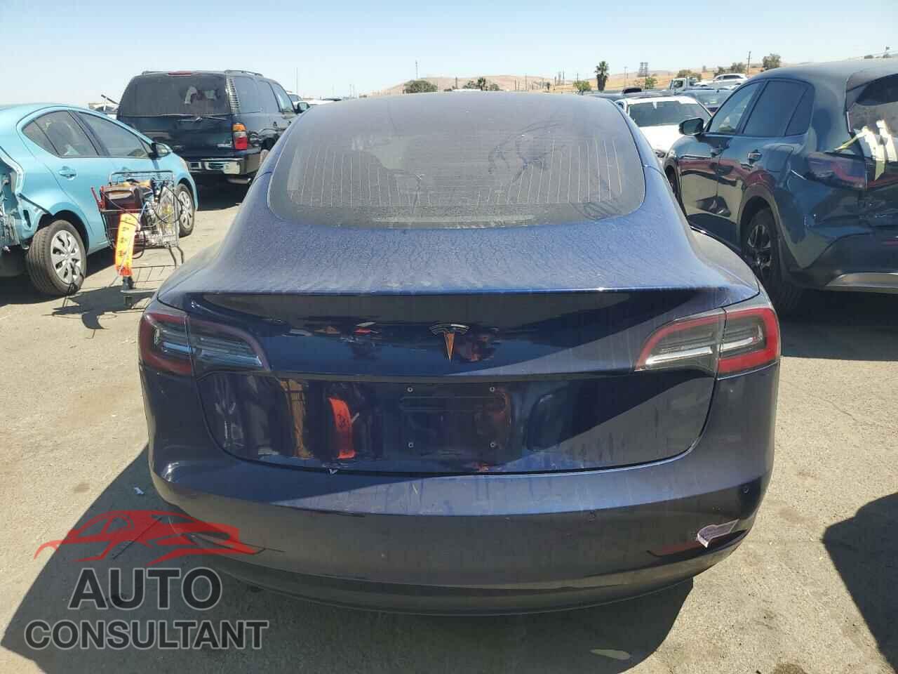TESLA MODEL 3 2018 - 5YJ3E1EA6JF039233