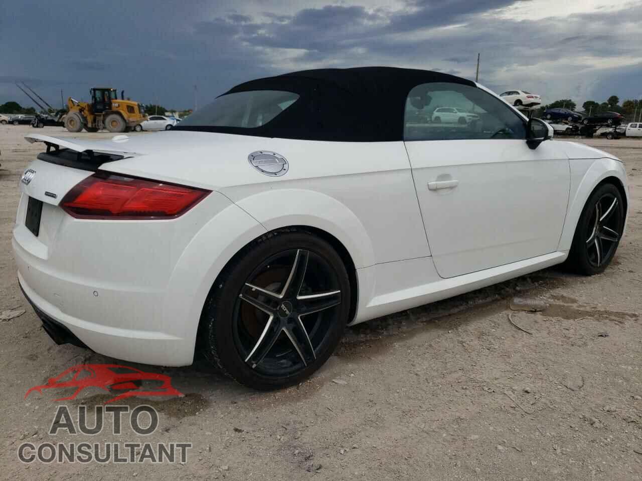 AUDI TT 2018 - TRUT5CFV3J1012275