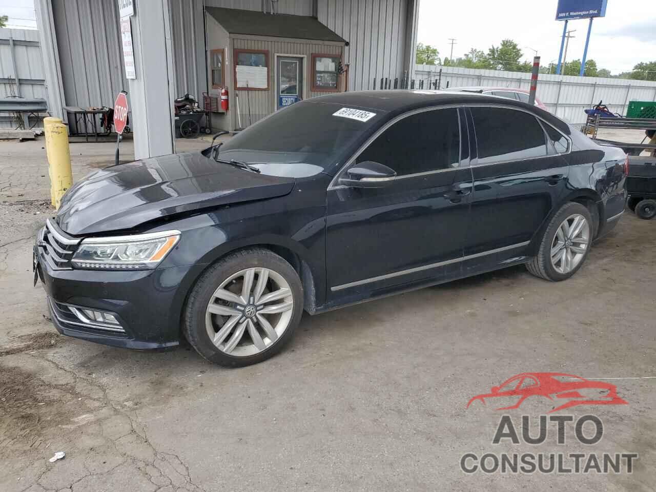 VOLKSWAGEN PASSAT 2017 - 1VWGT7A31HC072291