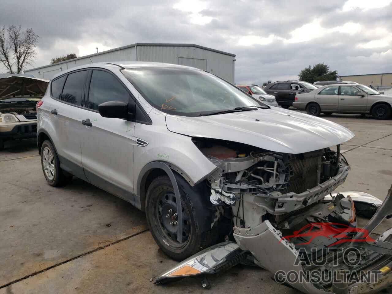 FORD ESCAPE 2016 - 1FMCU0F76GUB25556