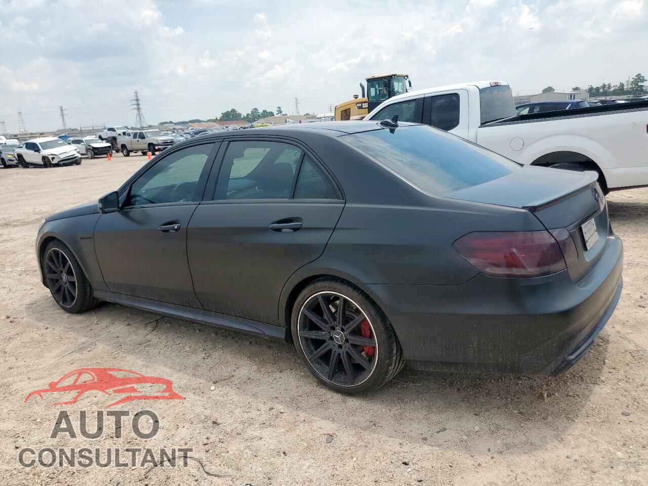 MERCEDES-BENZ E-CLASS 2014 - WDDHF7GB4EA919573