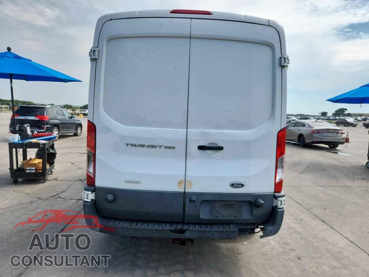 FORD TRANSIT 2017 - 1FTYR2CG9HKA15710