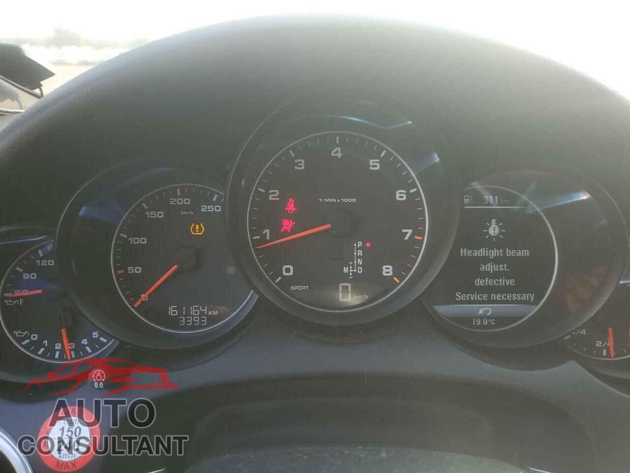 PORSCHE CAYENNE 2017 - WP1AA2A22HKA87394