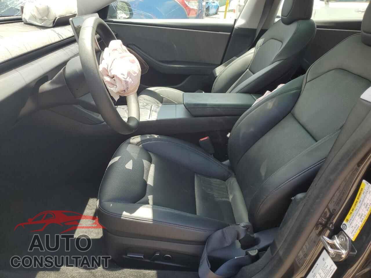 TESLA MODEL 3 2024 - 5YJ3E1EAXRF717526