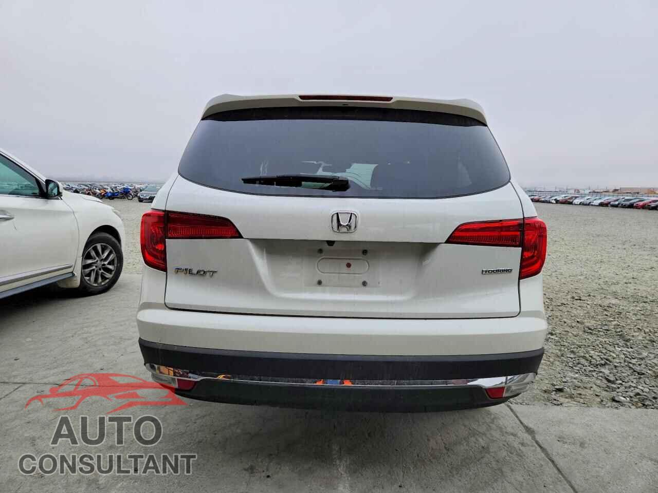 HONDA PILOT 2017 - 5FNYF5H96HB026567