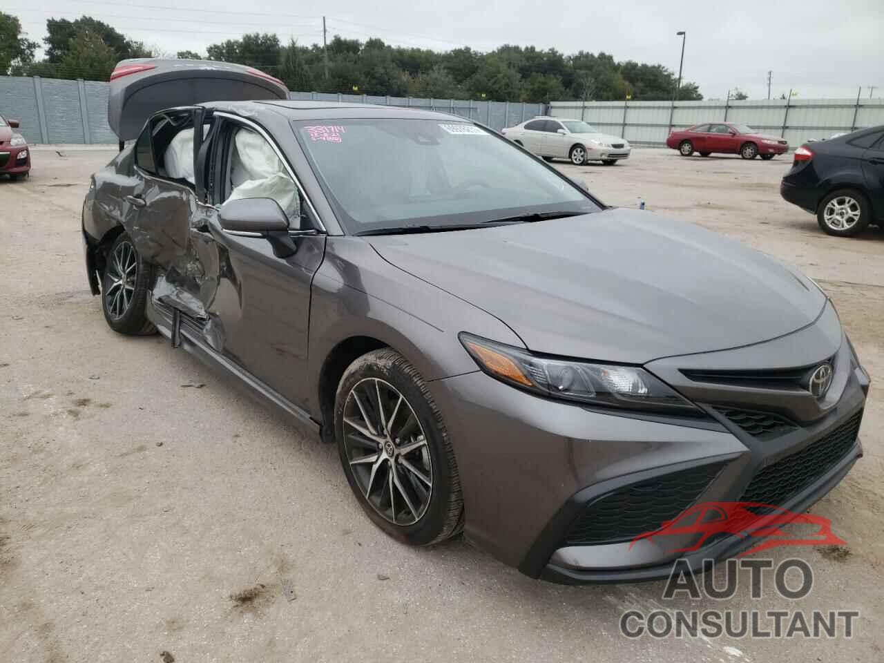 TOYOTA CAMRY 2022 - 4T1T11AK7NU621781