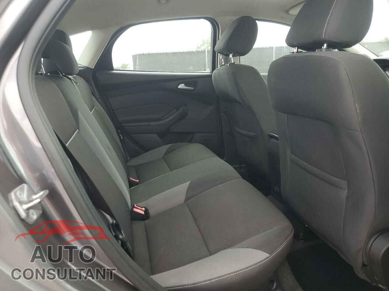 FORD FOCUS 2014 - 1FADP3K23EL332832