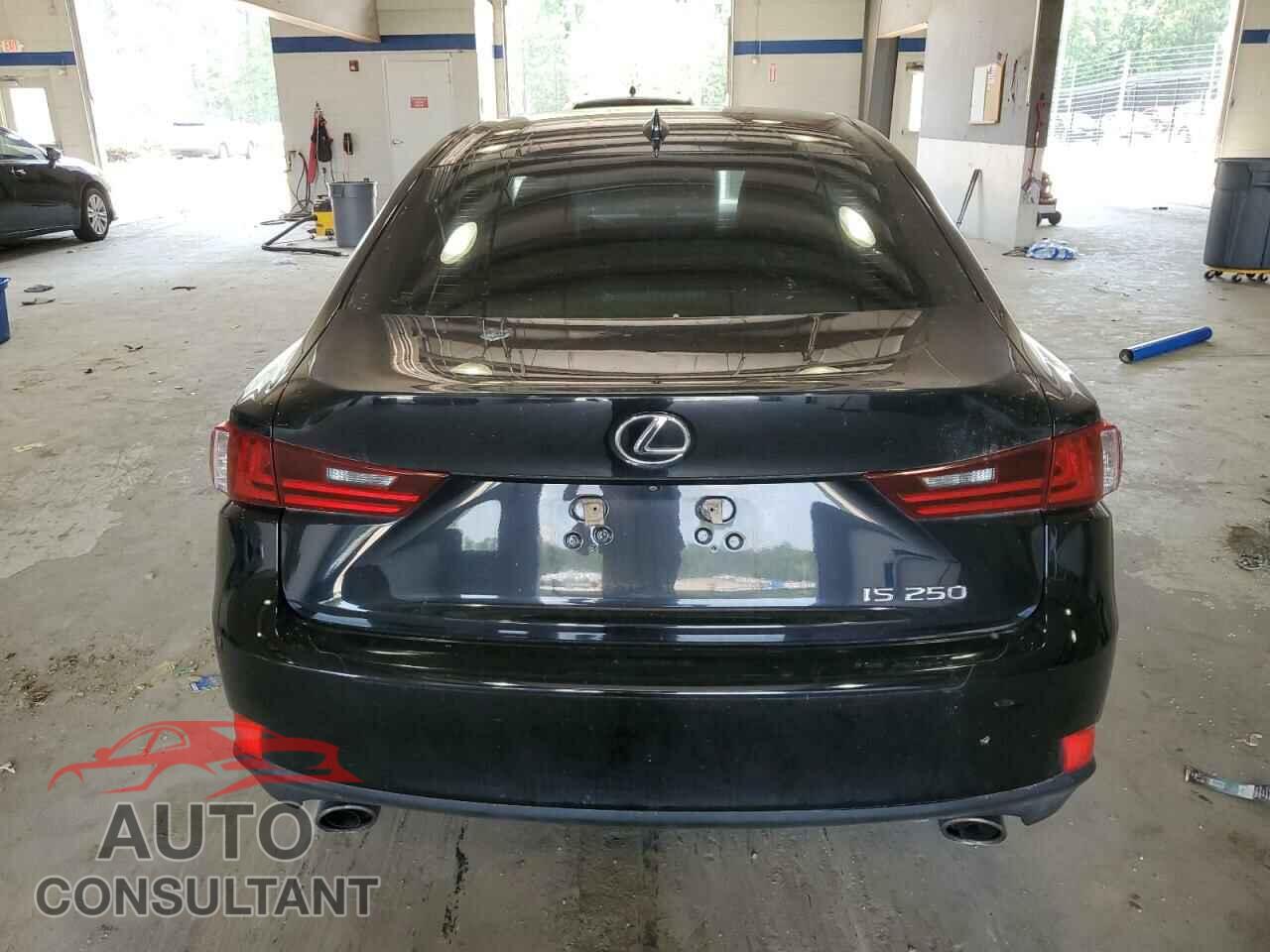 LEXUS IS 2015 - JTHBF1D25F5081824