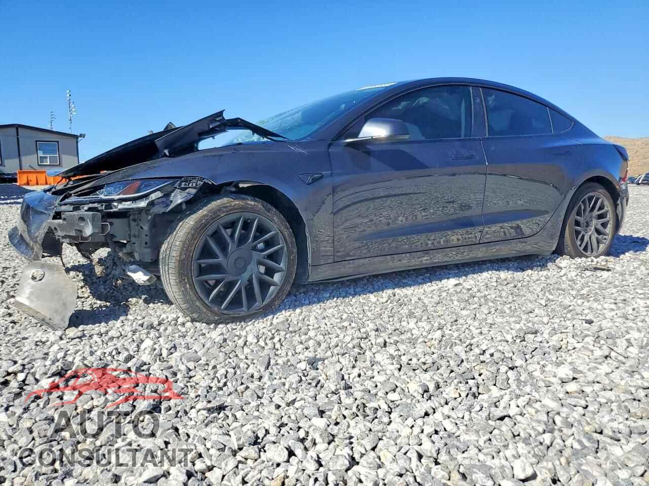 TESLA MODEL 3 2024 - 5YJ3E1EA5RF730300