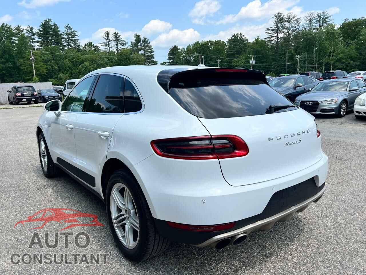 PORSCHE MACAN 2016 - WP1AB2A59GLB40365